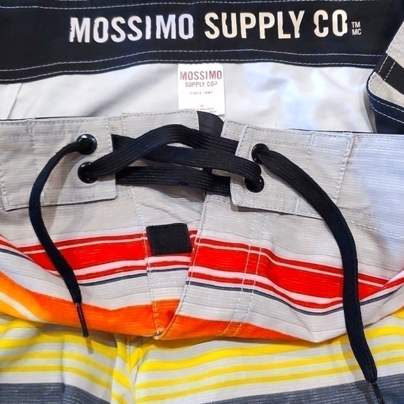 Mossimo Men's Swim Trunks Size 34 - Picture 3 of 6
